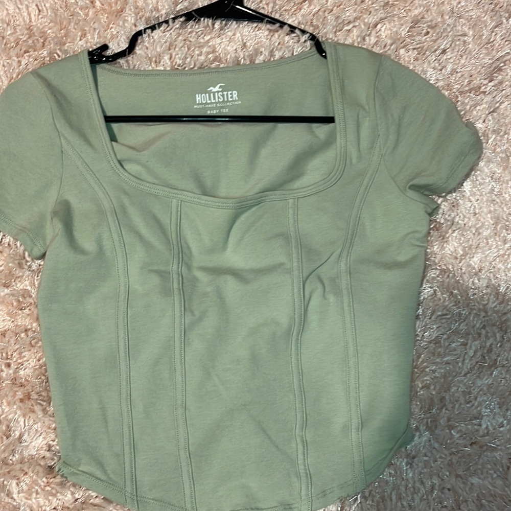 Baby tee hollister